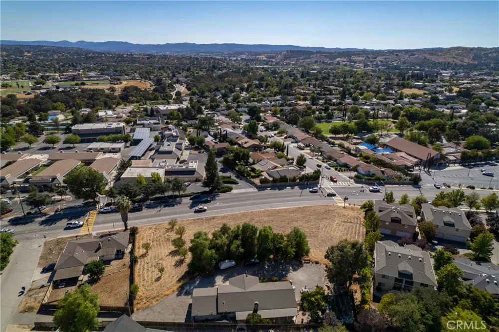 845 Creston Road Paso Robles, CA 93446