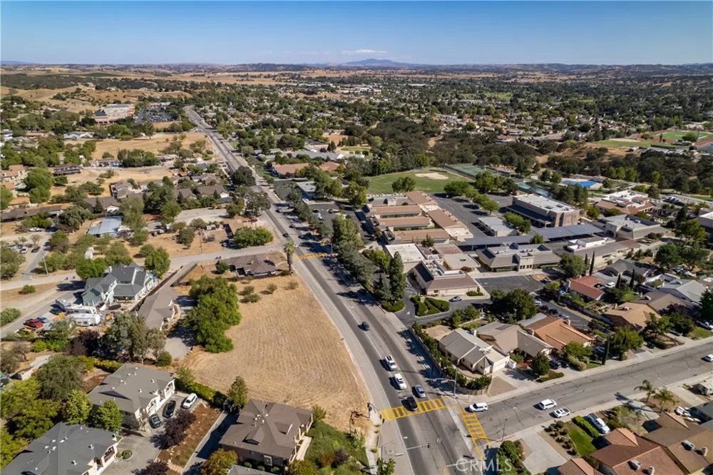 845 Creston Road Paso Robles, CA 93446