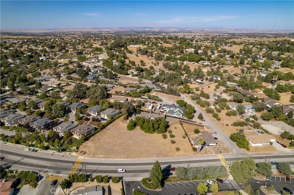 845 Creston Road Paso Robles, CA 93446