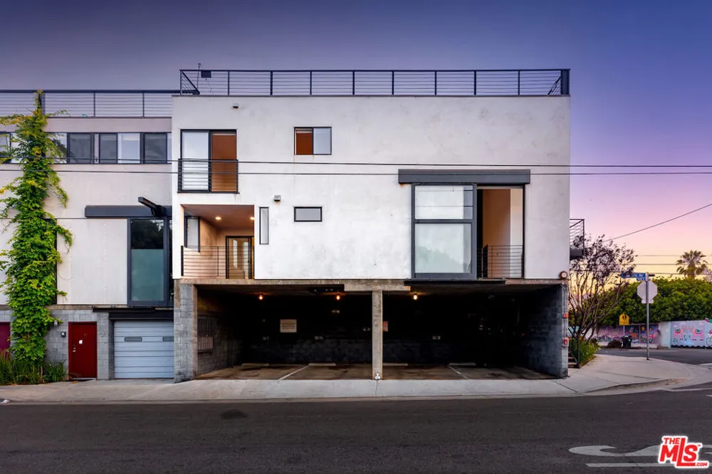 1113 ELECTRIC AVENUE #1 Venice, CA 90291