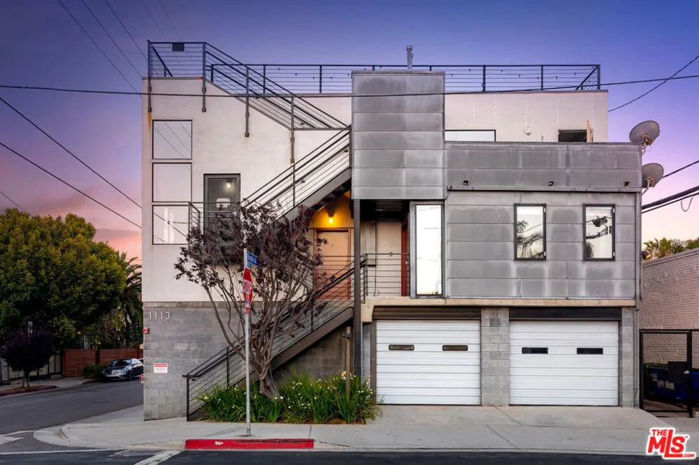 1113 ELECTRIC AVENUE #1 Venice, CA 90291