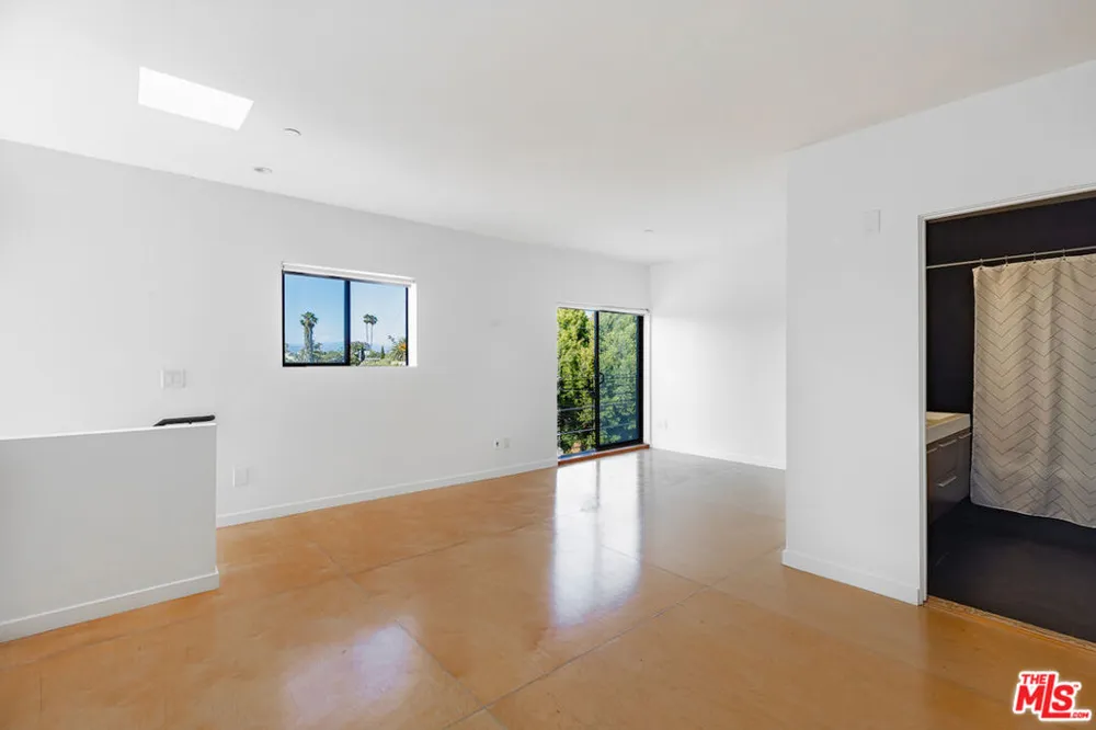 1113 ELECTRIC AVENUE #1 Venice, CA 90291