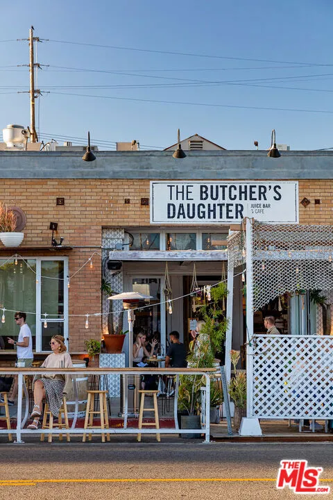 1113 ELECTRIC AVENUE #1 Venice, CA 90291