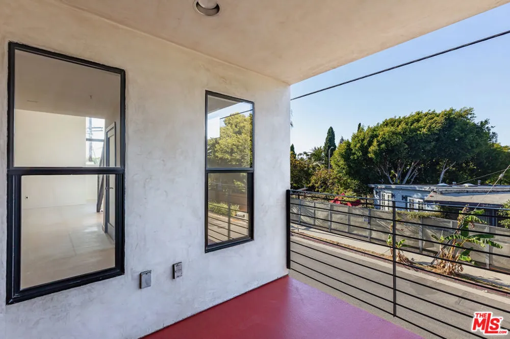 1113 ELECTRIC AVENUE #1 Venice, CA 90291