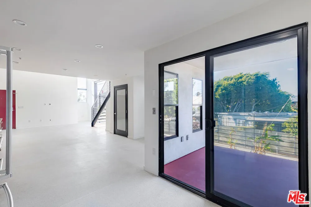 1113 ELECTRIC AVENUE #1 Venice, CA 90291