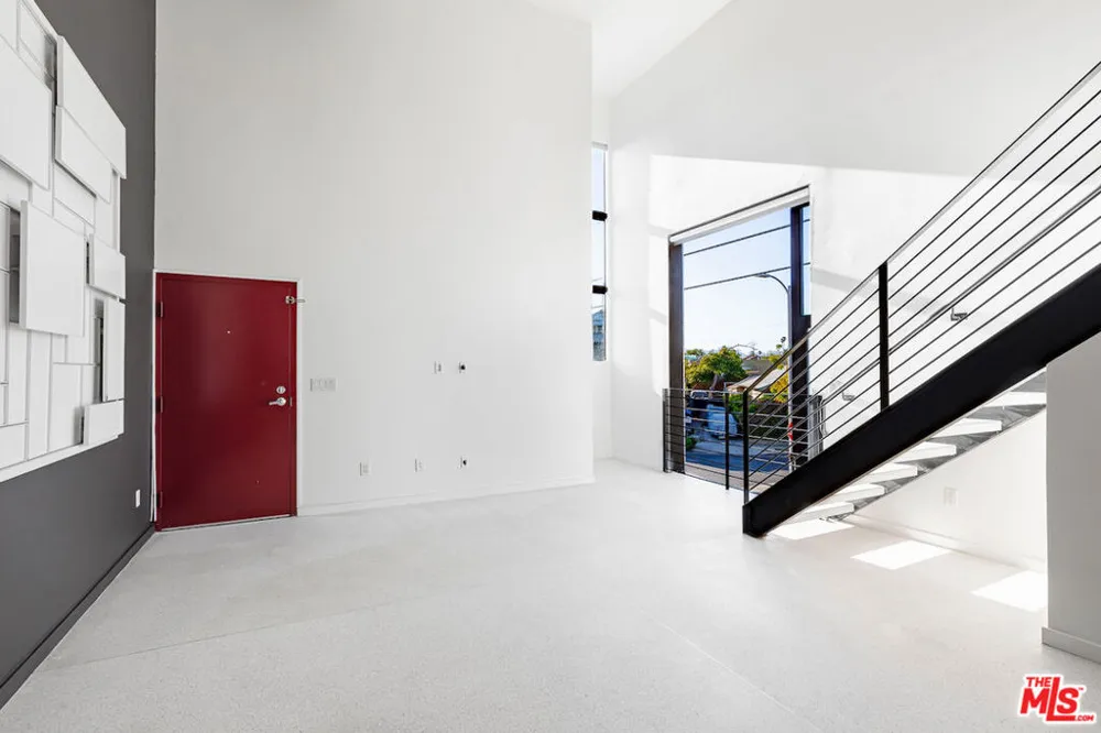 1113 ELECTRIC AVENUE #1 Venice, CA 90291