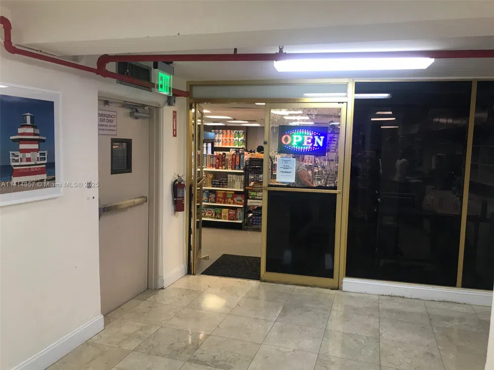 100 Lincoln Rd #1207 Miami Beach, FL 33139