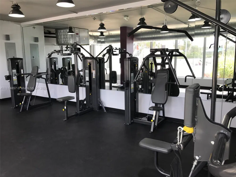 100 Lincoln Rd #1207 Miami Beach, FL 33139