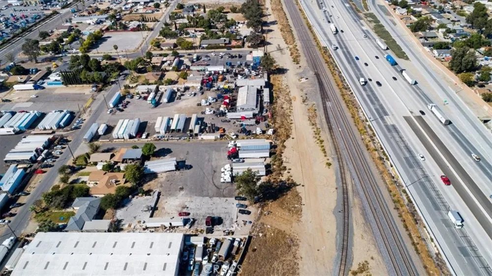14788 Boyle Avenue Fontana, CA 92337