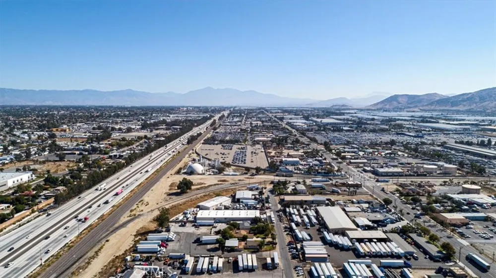 14788 Boyle Avenue Fontana, CA 92337