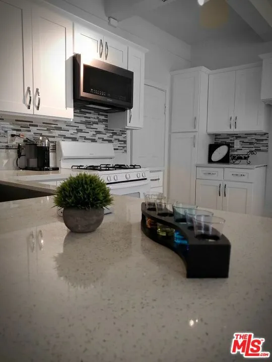 1214 S NORTON AVENUE ##2 Los Angeles, CA 90019