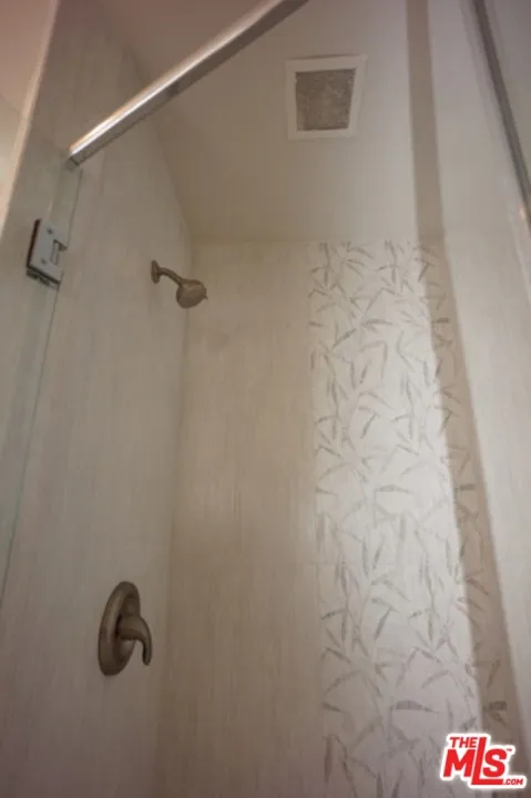 1538 STANFORD STREET #14 Santa Monica, CA 90404
