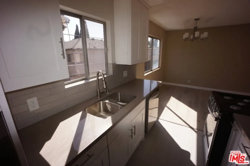 1538 STANFORD STREET #14 Santa Monica, CA 90404