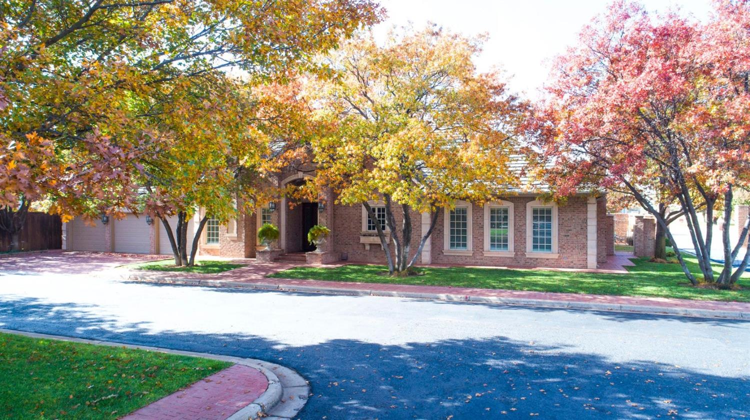 21 Westridge Sq