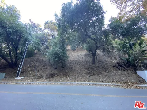 7506 Willow Glen Road