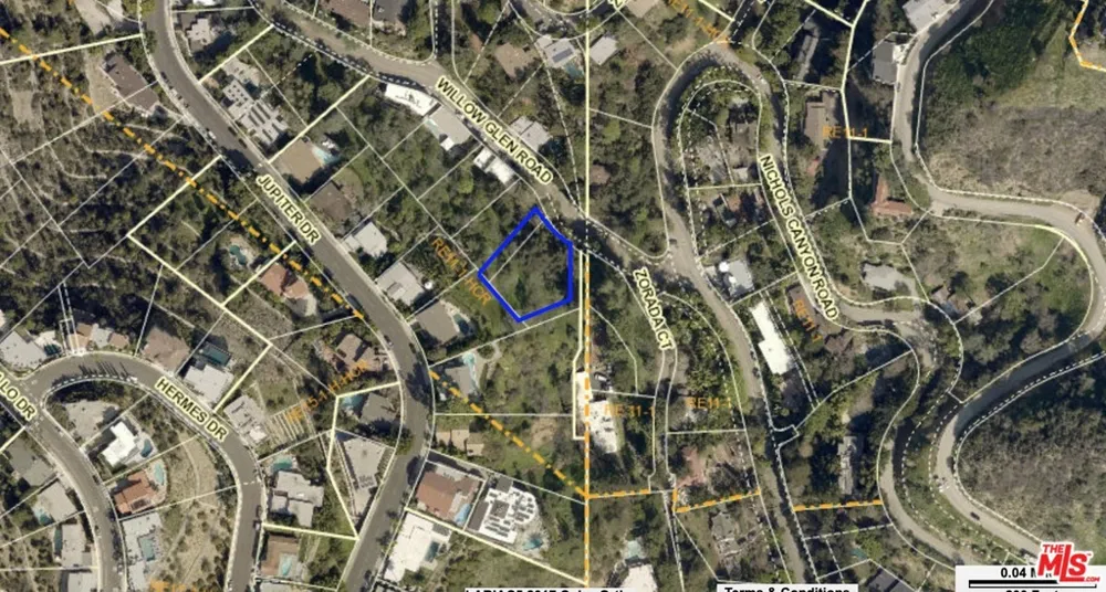 7506 Willow Glen Road Los Angeles, CA 90046