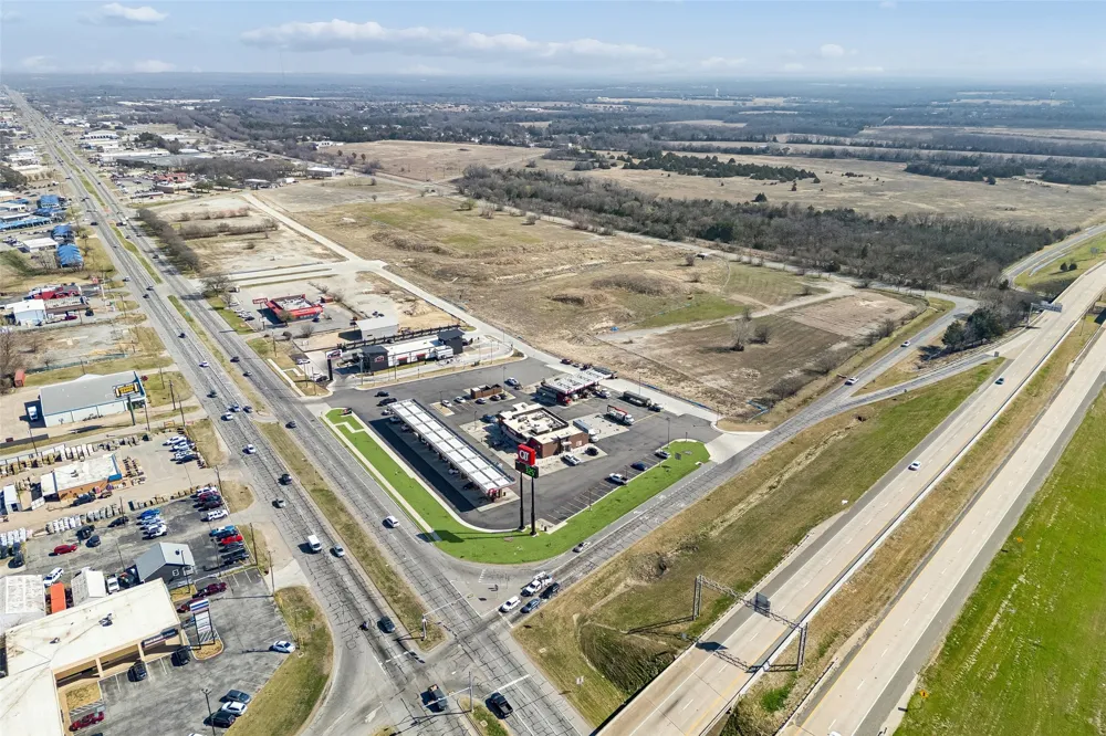 3209 Texoma Parkway Sherman, TX 75090
