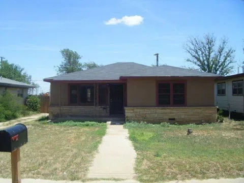 2203 Date Avenue