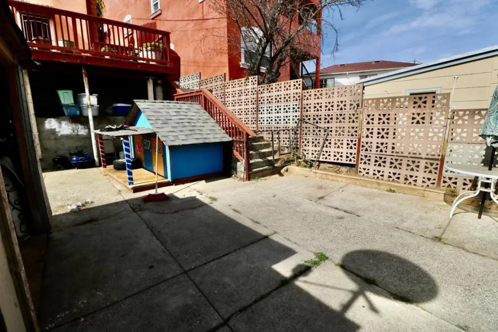 856 Hawthorne Place South San Francisco, CA 94080
