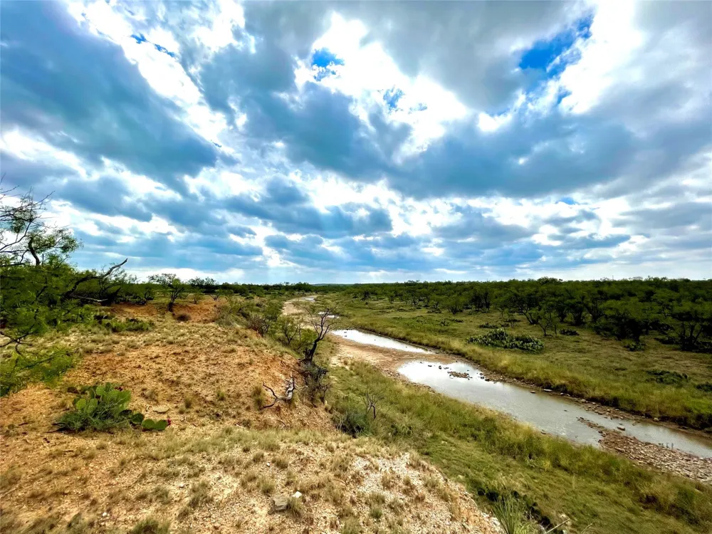 1000 Cr 116 Ballinger, TX 76821