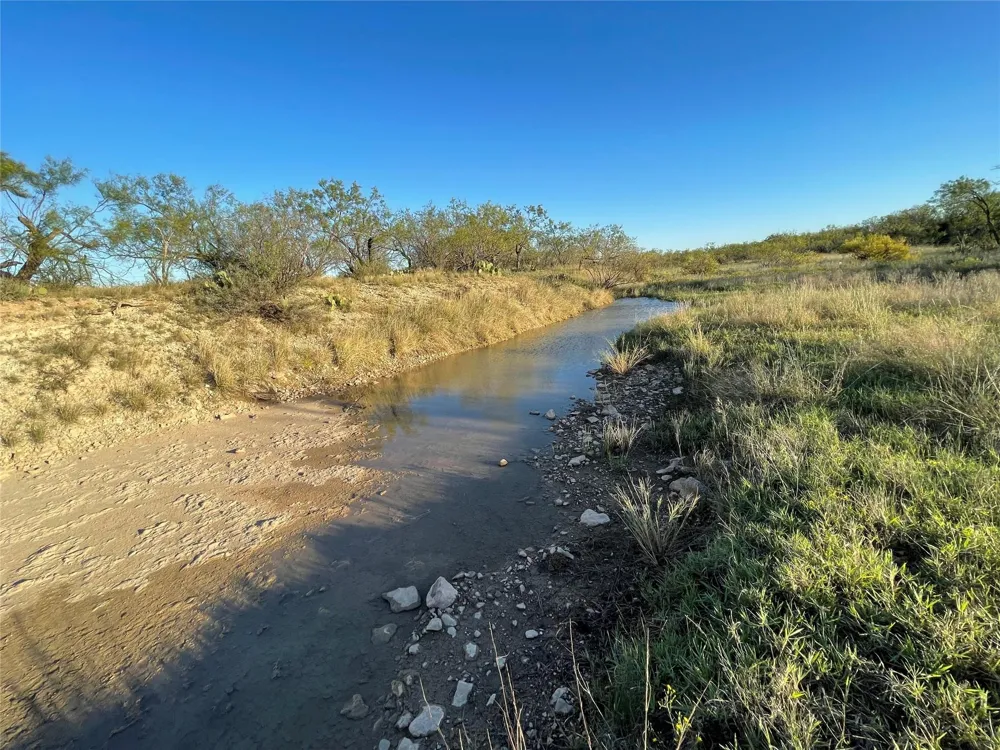1000 Cr 116 Ballinger, TX 76821