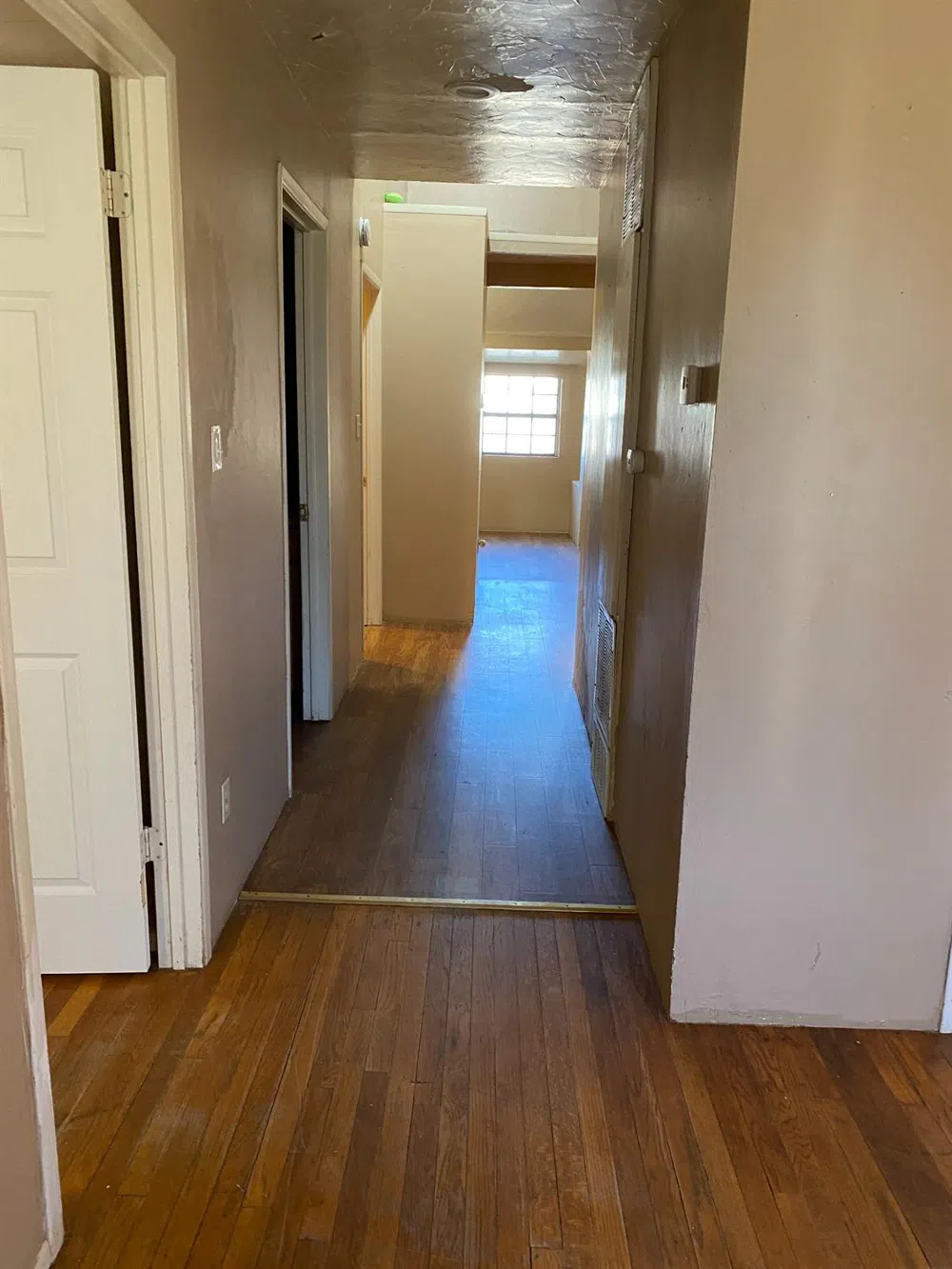 914 Texas Avenue Sundown, TX 79372
