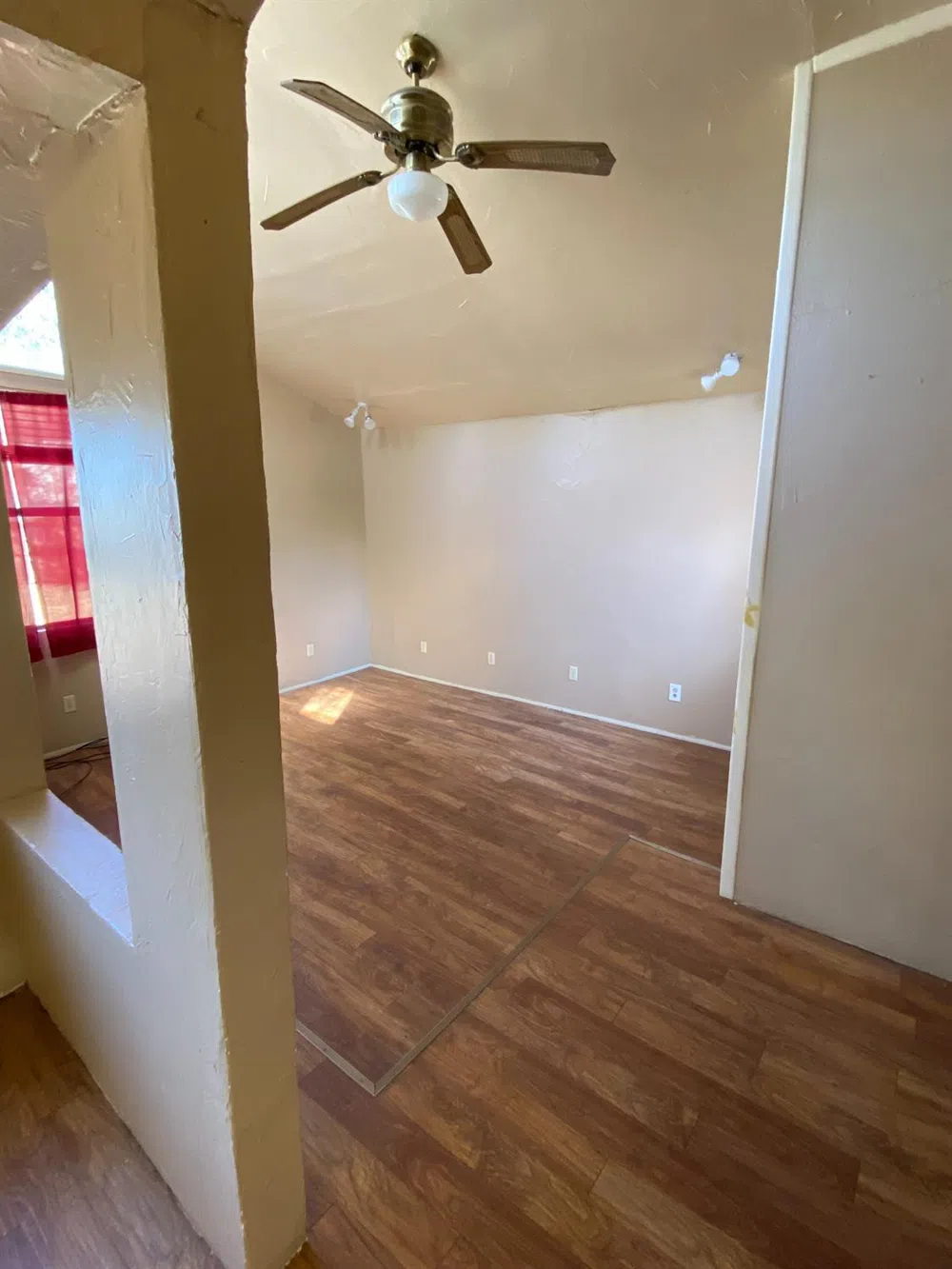 914 Texas Avenue Sundown, TX 79372