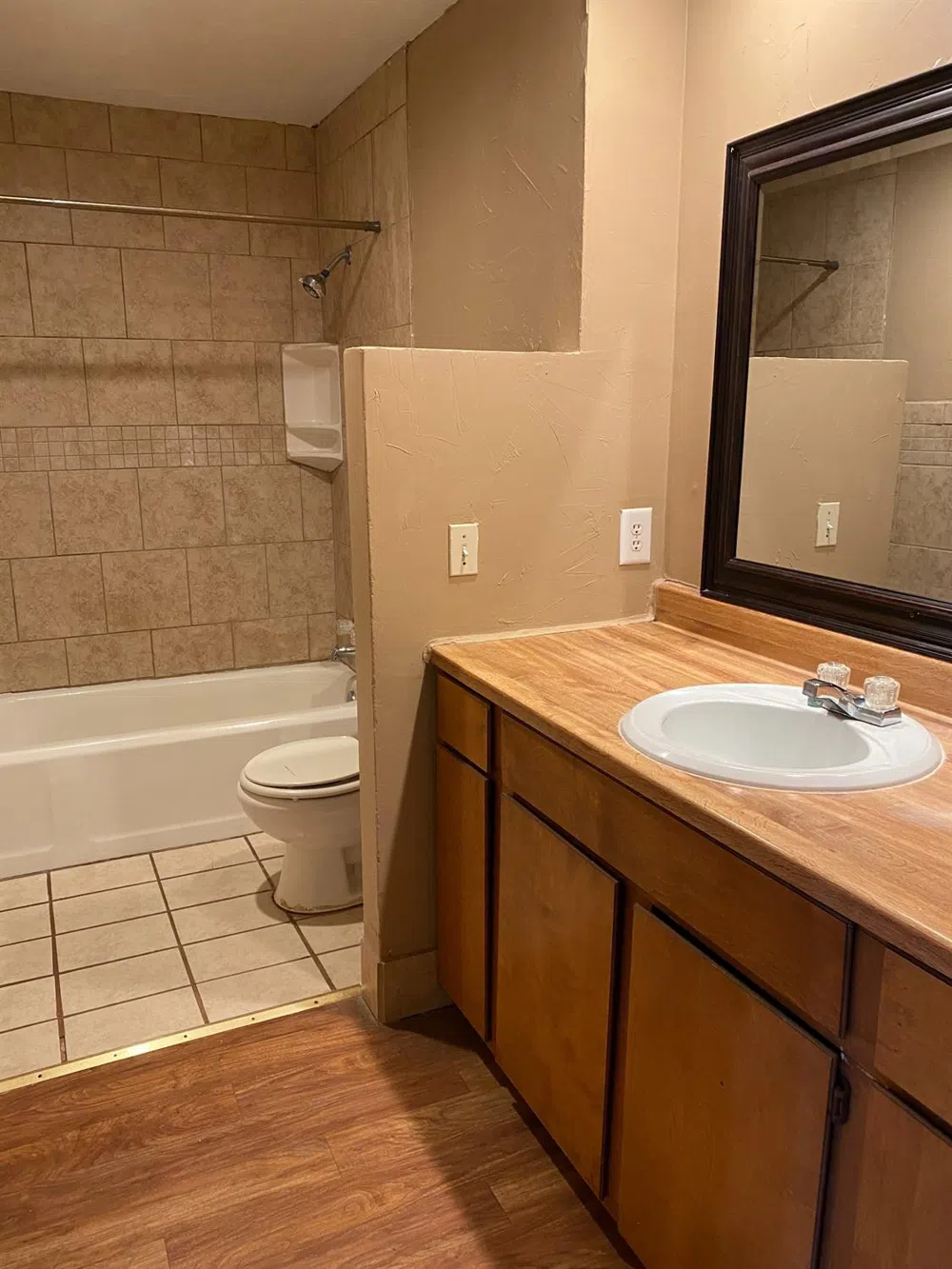 914 Texas Avenue Sundown, TX 79372