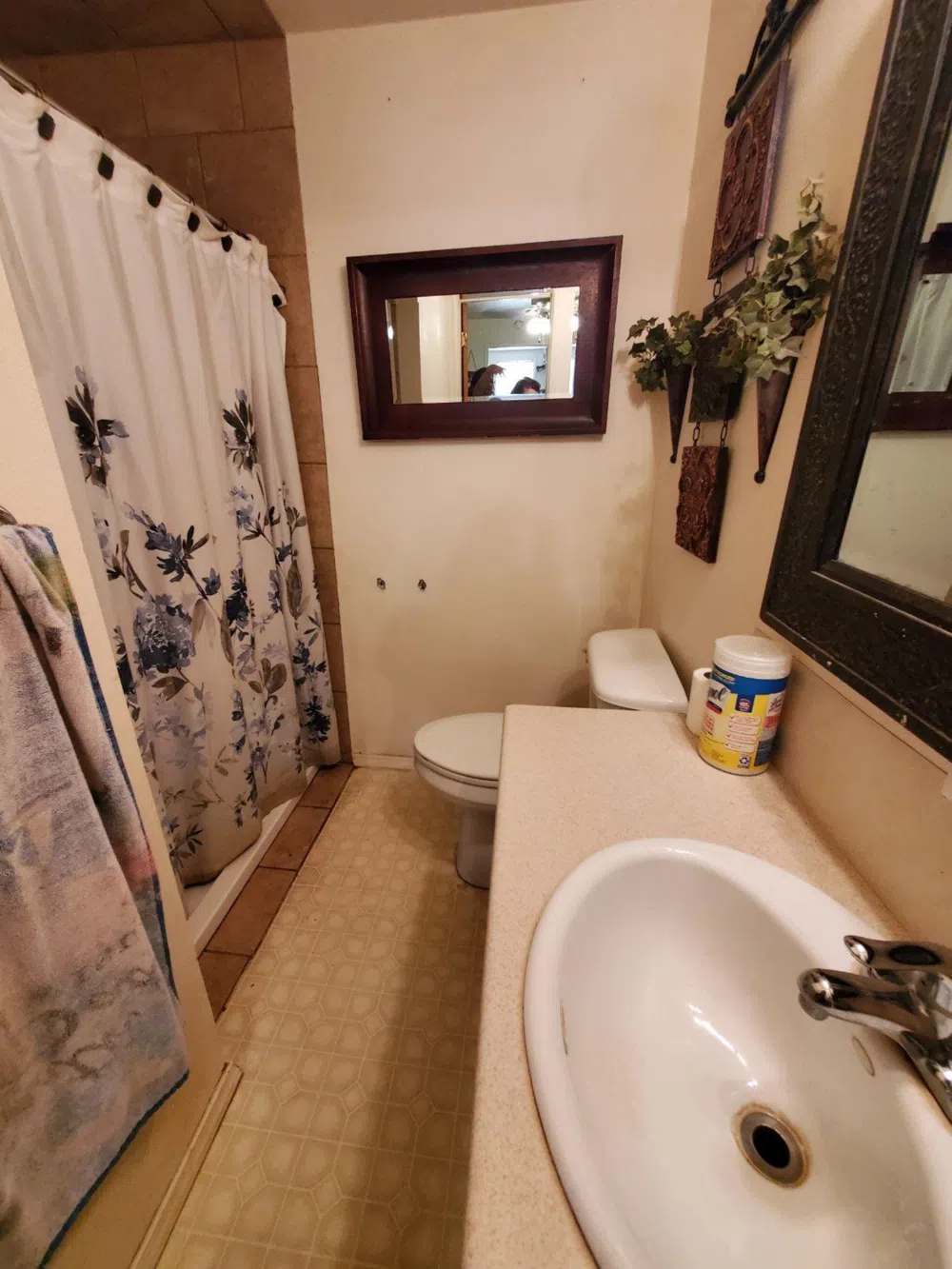 1707 N 12th Lamesa, TX 79331