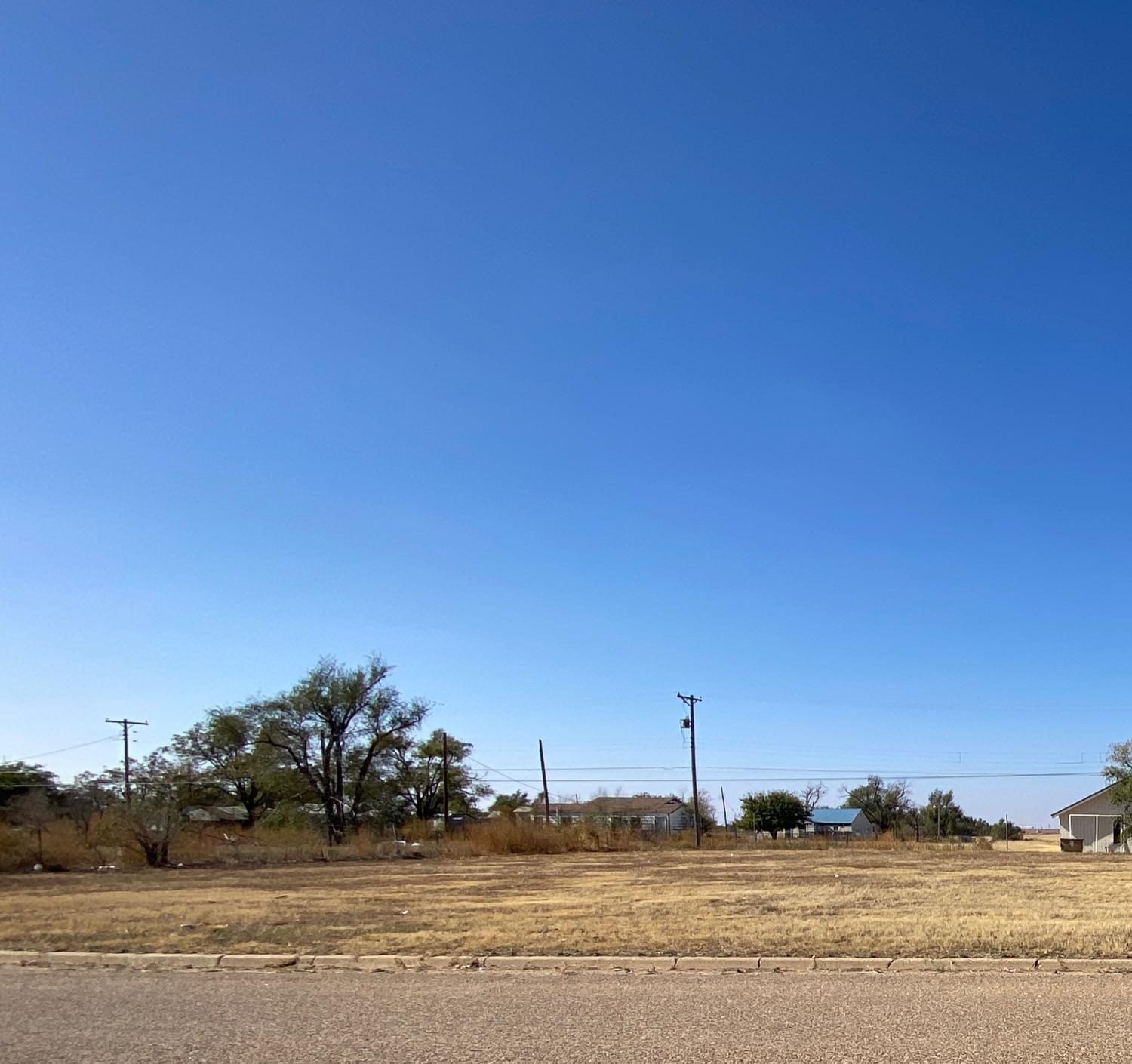 325 N Durham Crosbyton, TX 79322