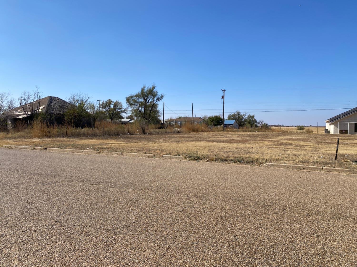 325 N Durham Crosbyton, TX 79322