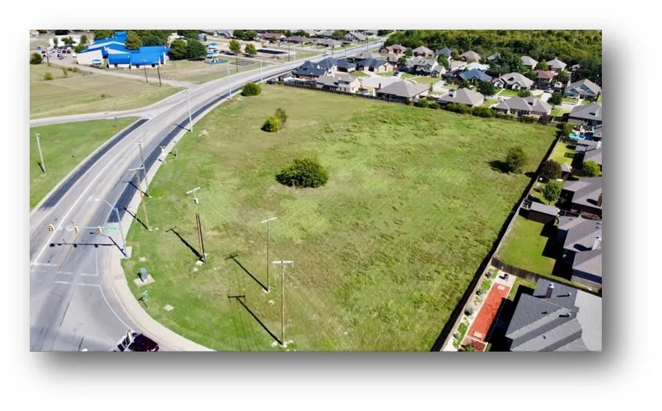1651 Country Club Road Cleburne, TX 76033