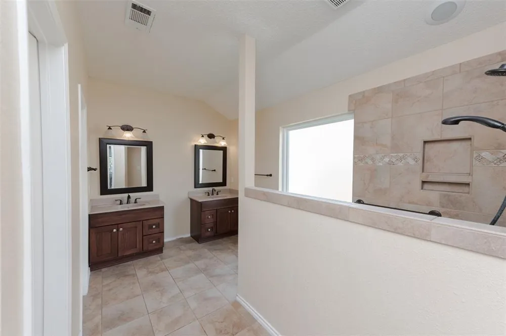 2209 Loon Lake Road Denton, TX 76210