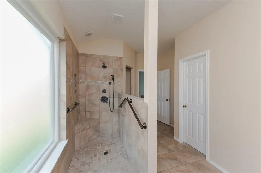 2209 Loon Lake Road Denton, TX 76210