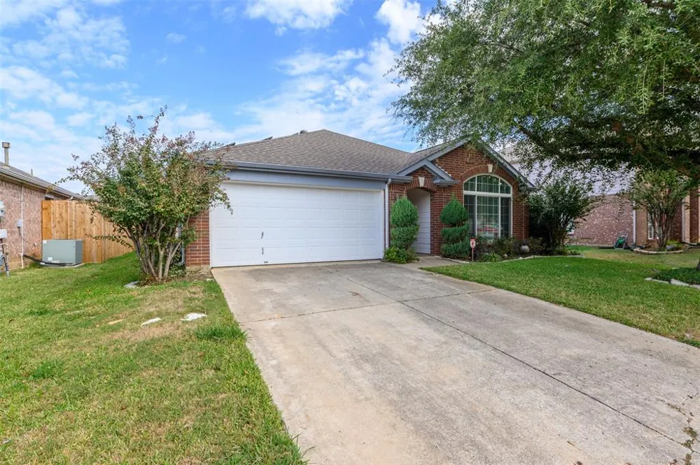 2209 Loon Lake Road Denton, TX 76210