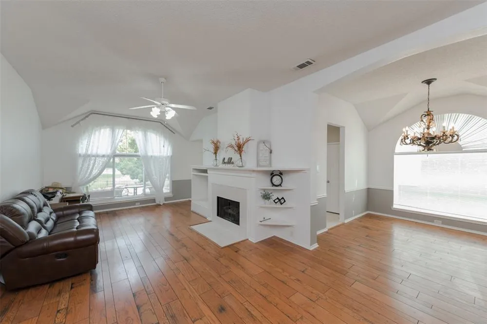 2209 Loon Lake Road Denton, TX 76210