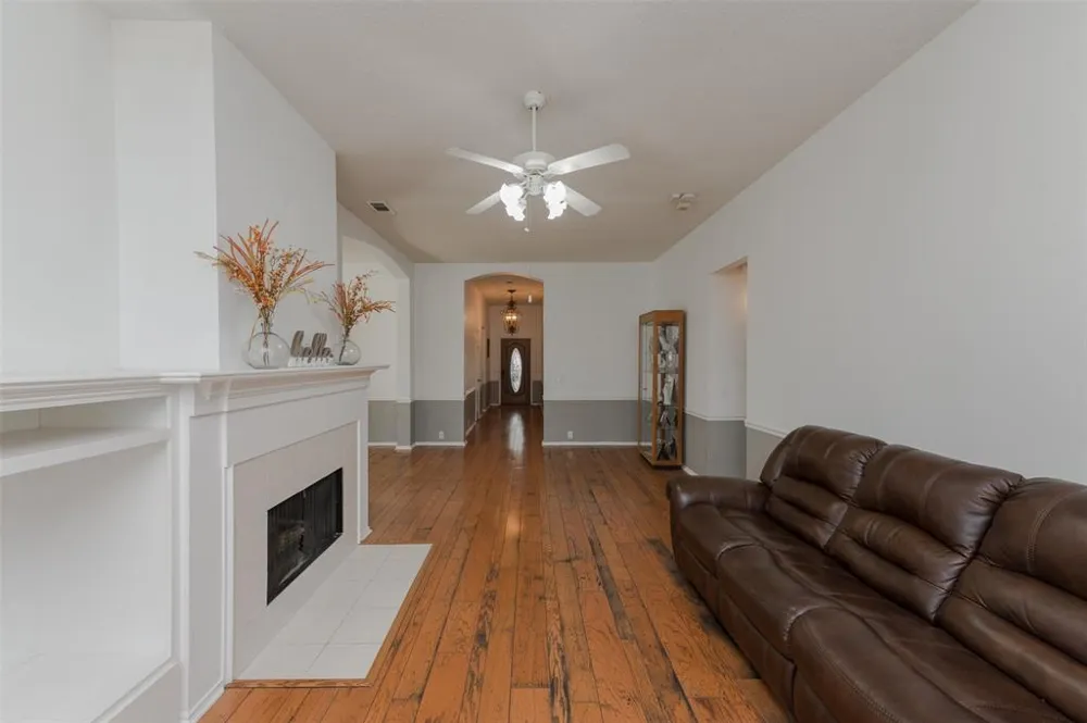 2209 Loon Lake Road Denton, TX 76210