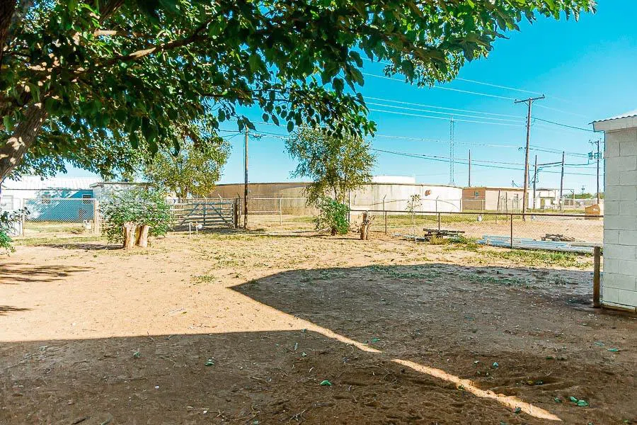 1506 N 13th Street Lamesa, TX 79331