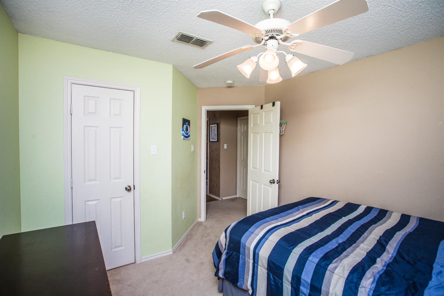 528 Ave S Lubbock, TX 79363