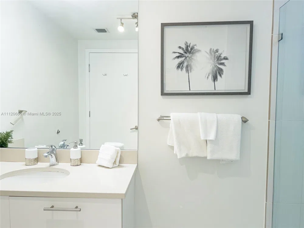 3250 NE 1st Ave #708 Miami, FL 33137