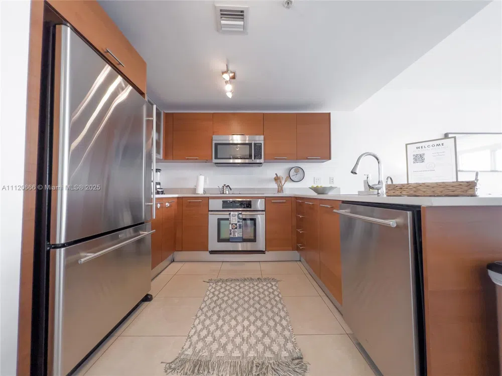 3250 NE 1st Ave #708 Miami, FL 33137