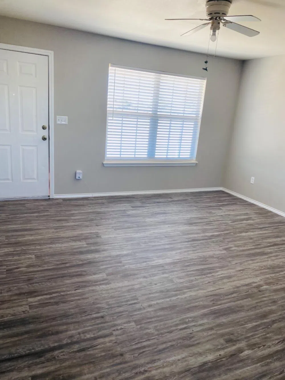 207 Madison Lorenzo, TX 79343
