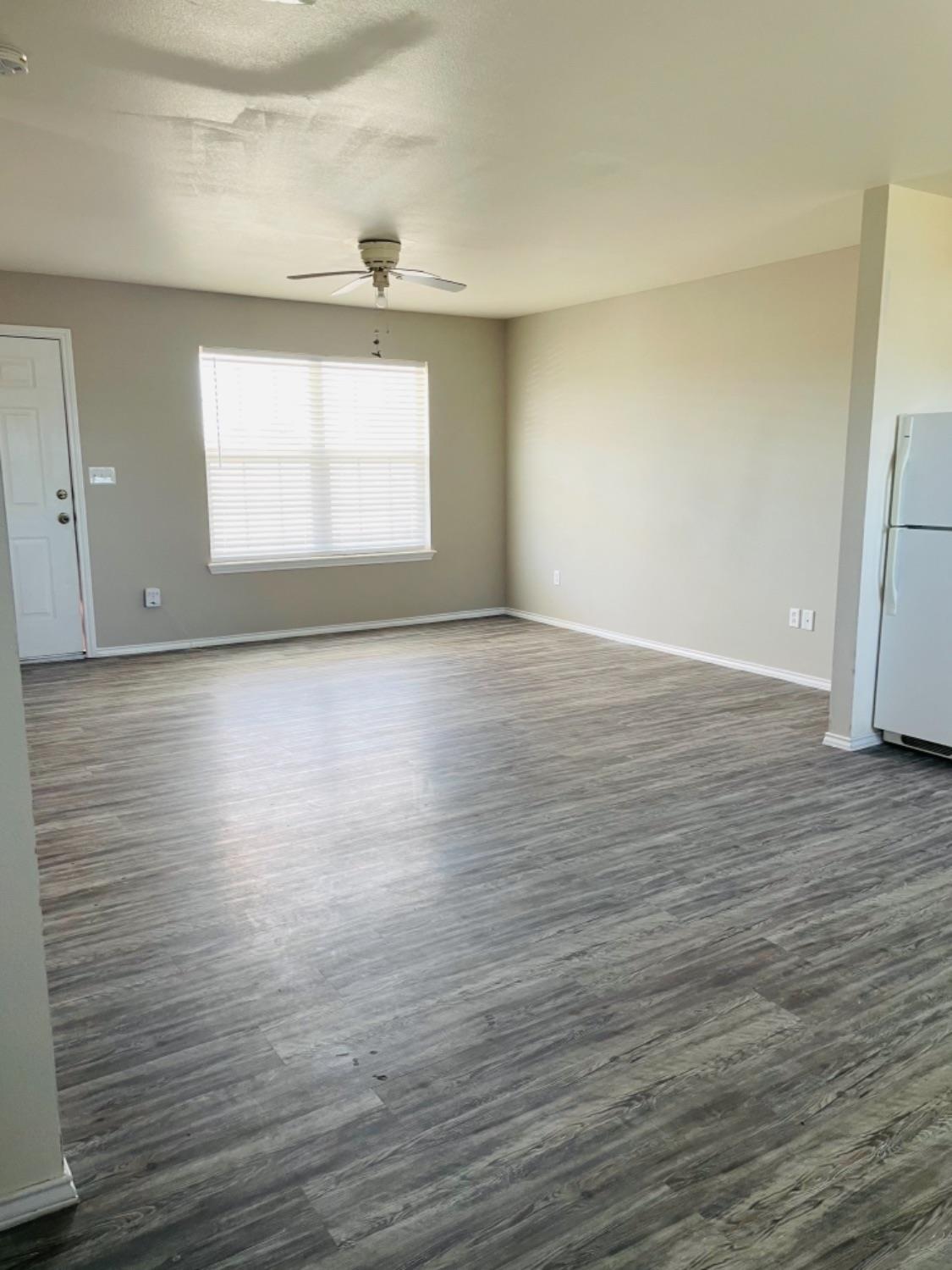 207 Madison Lorenzo, TX 79343