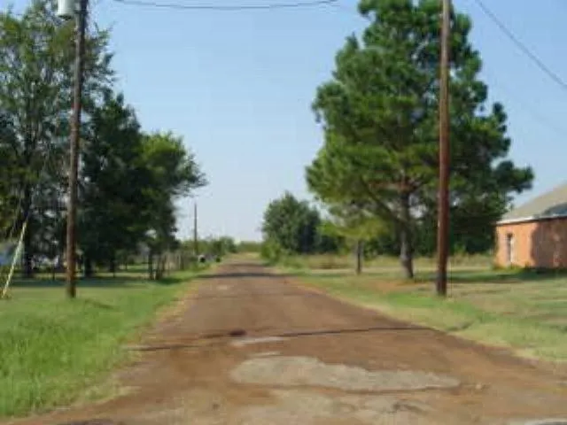 1511 E Tyler Street Athens, TX 75751