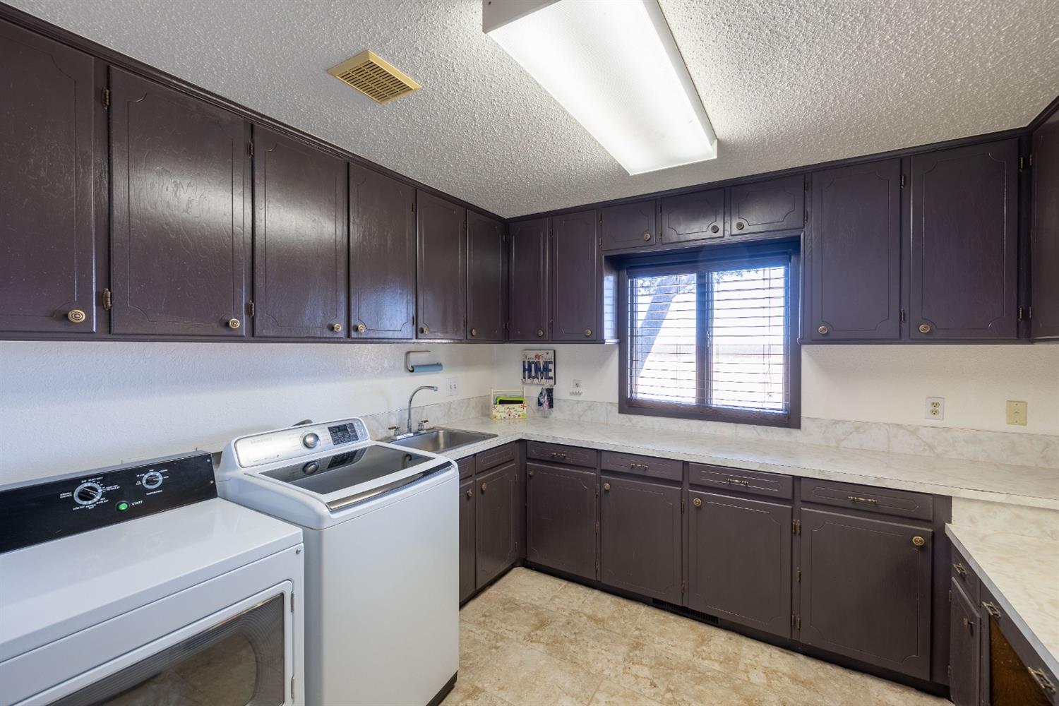 901 Spade Highway Anton, TX 79313