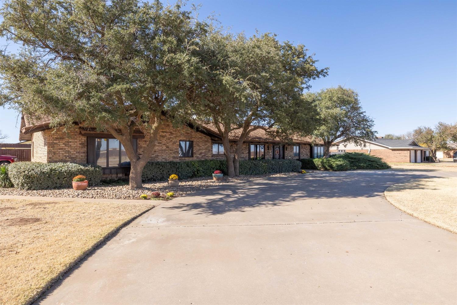 901 Spade Highway Anton, TX 79313