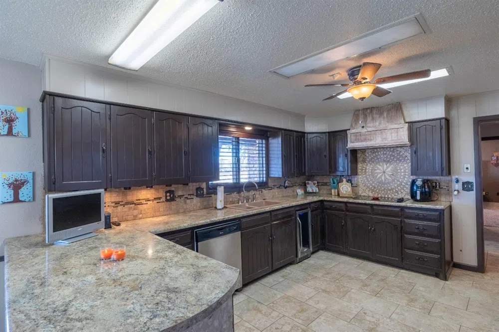901 Spade Highway Anton, TX 79313