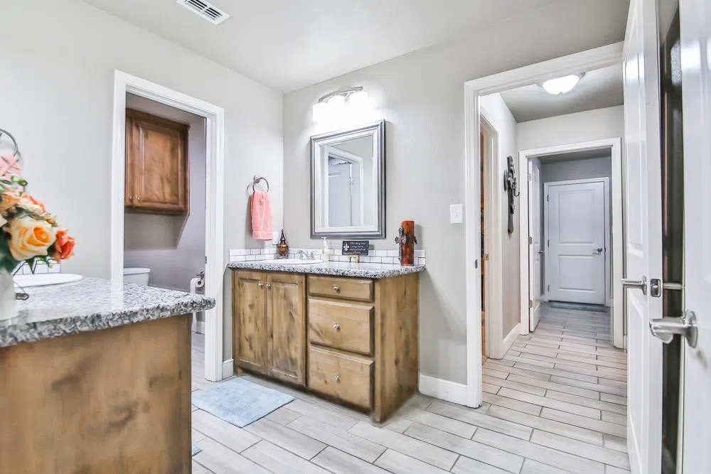 1006 Buffalo Court Abernathy, TX 