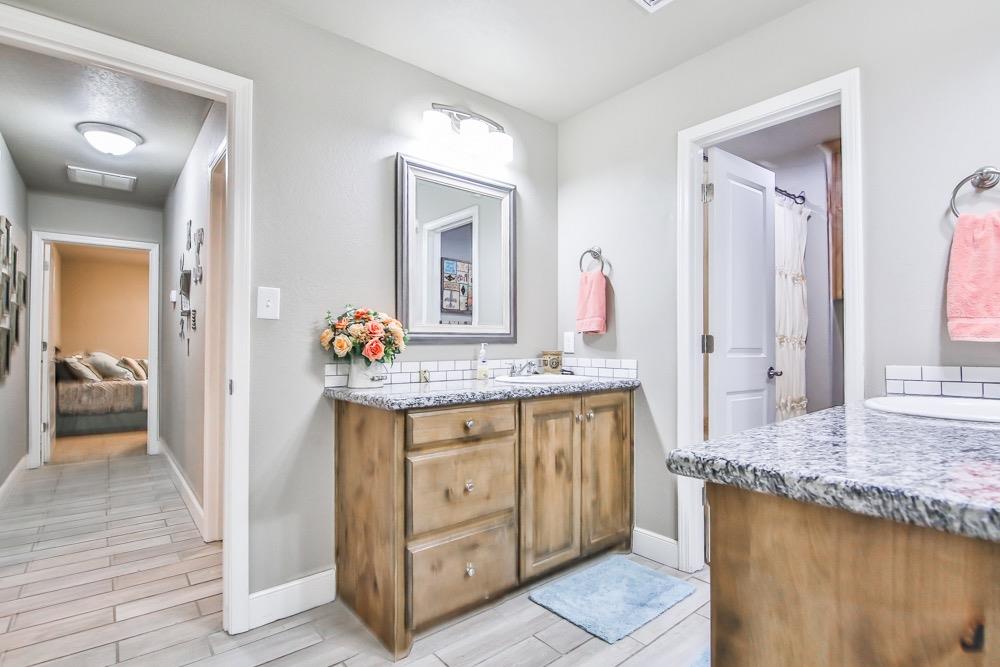 1006 Buffalo Court Abernathy, TX 