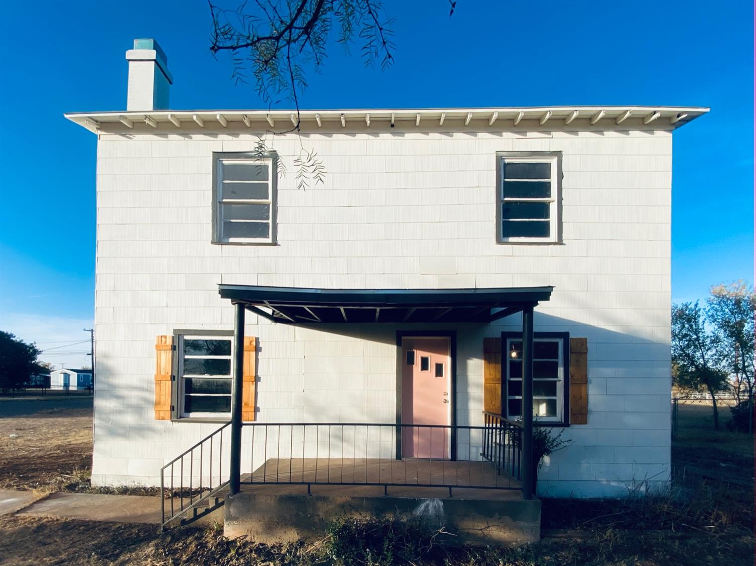 416 W 4th Street